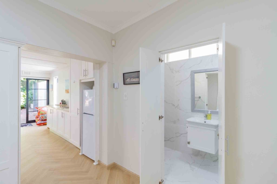 1 Bedroom Property for Sale in Newlands Western Cape